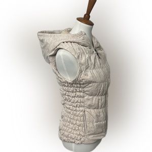 Be By Blanc Noir hooded vest